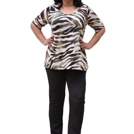 ΚΟΝΤΗ ΜΠΛΟΥΖΑ ANIMAL PRINT ΜΕ ΠΡΑΣΙΝΕΣ ΠΙΝΕΛΙΕΣ