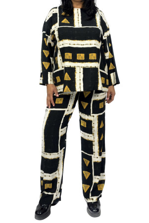 BLOUSE WITH SMILE NECK ✅