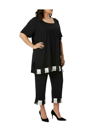 BLACK CAPRI PANTS ✅