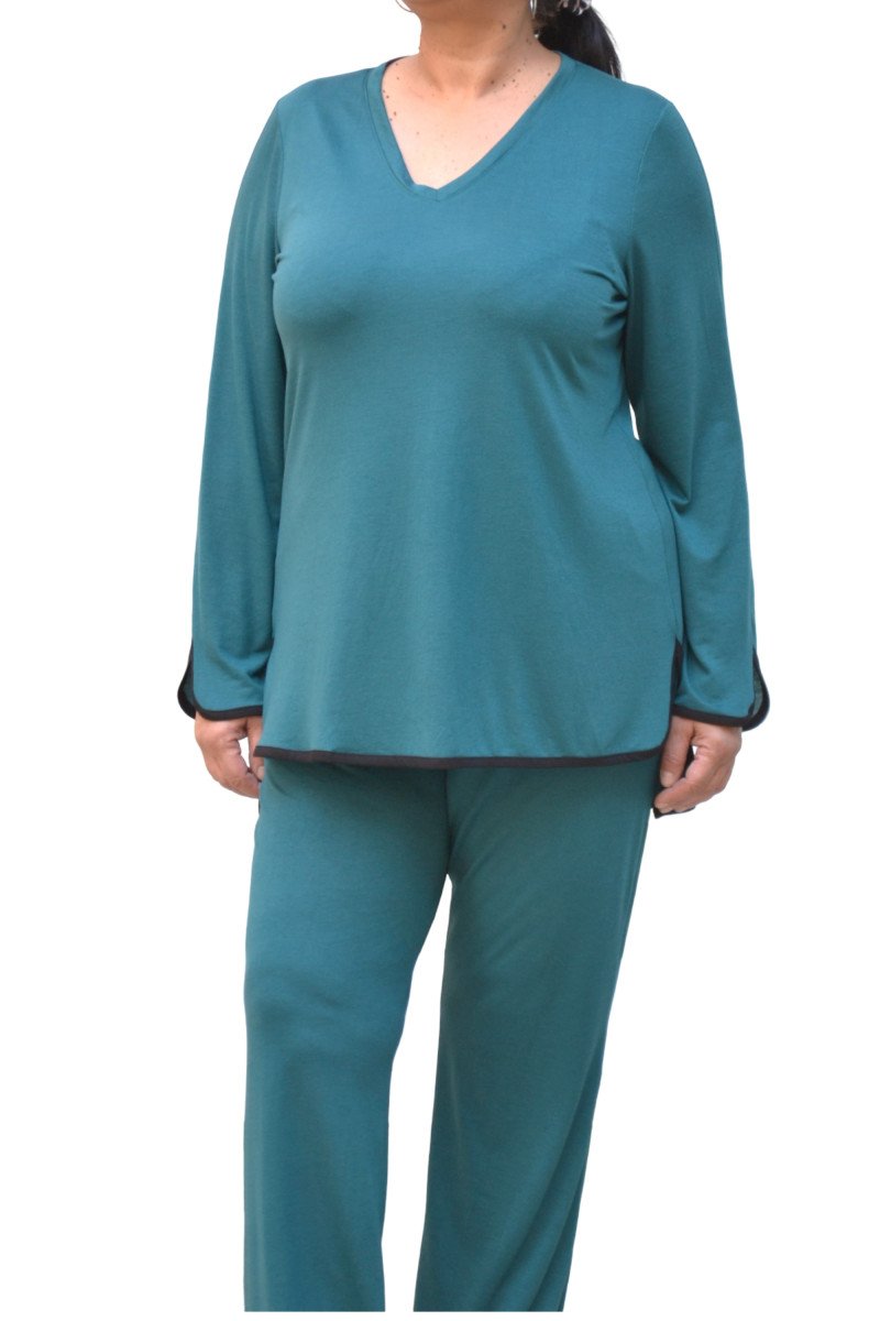 Petrol viscose blouse with V-neckline, black trim and sleeve slits - plus size