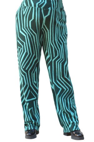 💙 Stylish Plus Size Printed Trousers! Pair them with the matching blouse for the perfect look. ✨