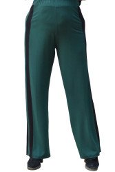 Green viscose pants with a comfortable elastic waist and two black side stripes. 💚