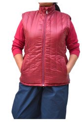 Short burgundy quilted puffer vest with zip closure, warm sleeveless jacket for autumn and winter - plus size